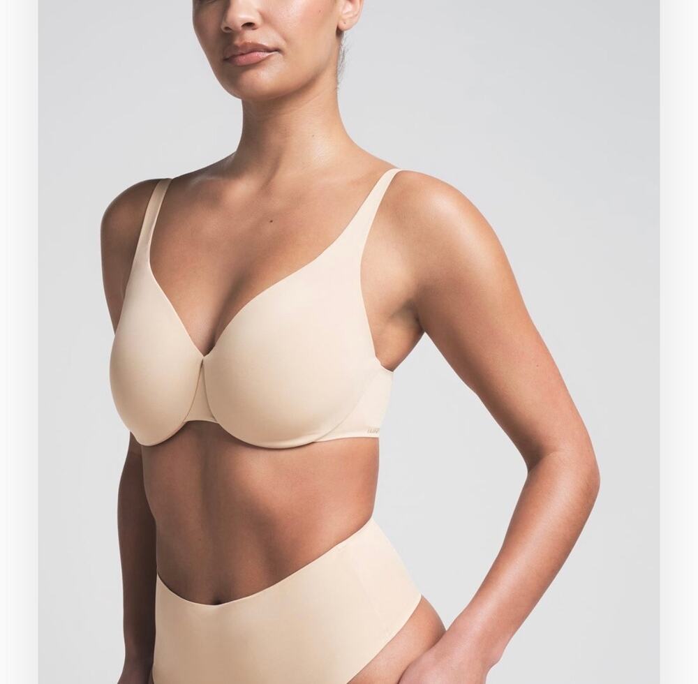 Skims smoothing intimates unlined minimizer bra sand 32D